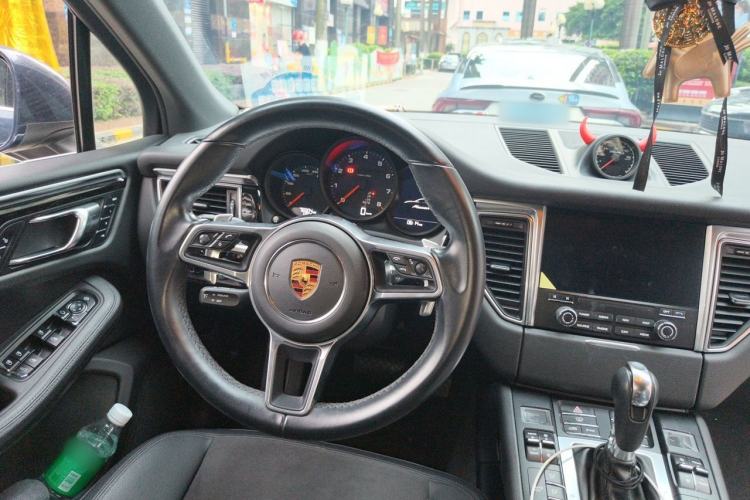 Used Porsche Macan 2017 Macan 2.0T Steering Wheel