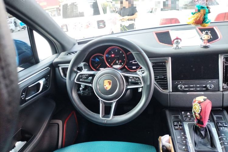 Used Porsche Macan 2017 Macan 2.0T Steering Wheel