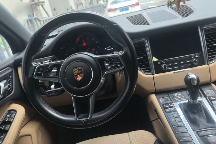 Used Porsche Macan 2017 Macan 2.0T Steering Wheel