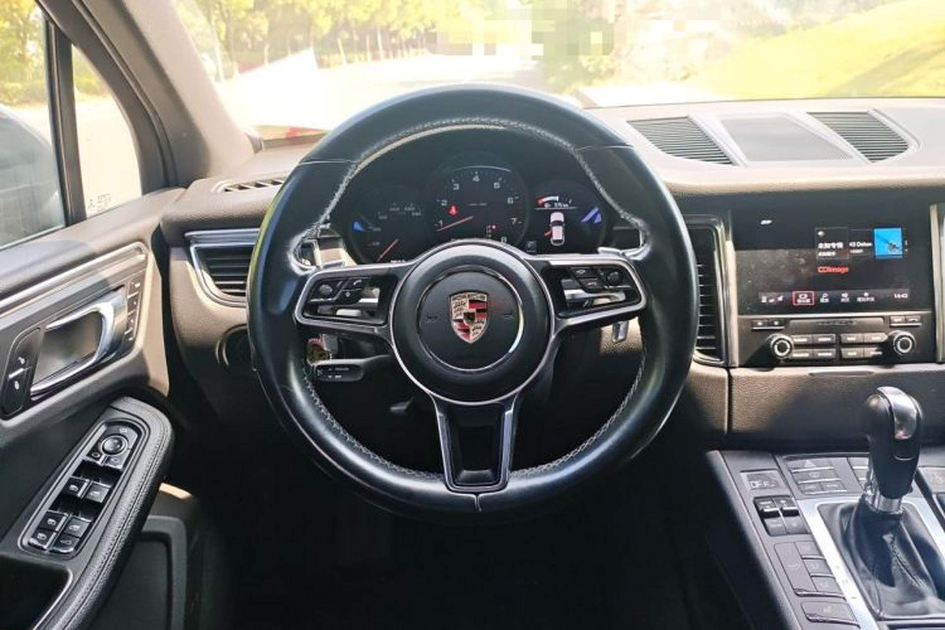 Used Porsche Macan 2017 Macan 2.0T Steering Wheel