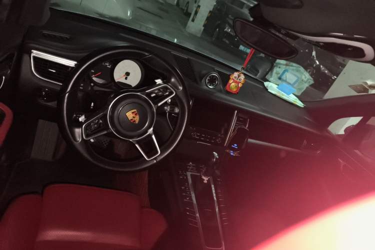 Used Porsche Macan 2017 Macan S 3.0T Steering Wheel