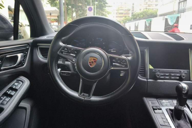 Used Porsche Macan 2017 Macan 2.0T Steering Wheel