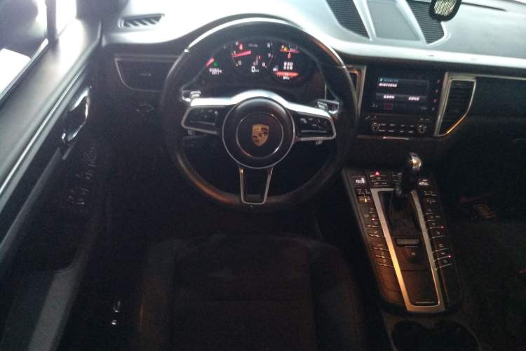 Used Porsche Macan 2017 Macan 2.0T Steering Wheel