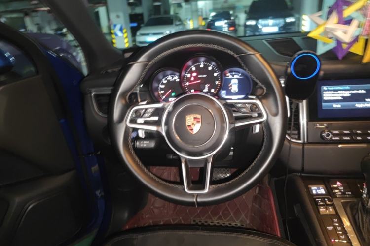 Used Porsche Macan 2017 Macan 2.0T Steering Wheel