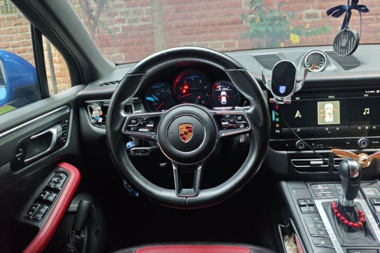 Used Porsche Macan 2017 Macan 2.0T Steering Wheel