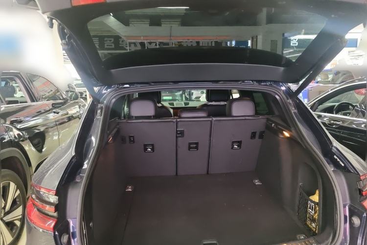 Used Porsche Macan 2017 Macan 2.0T Trunk