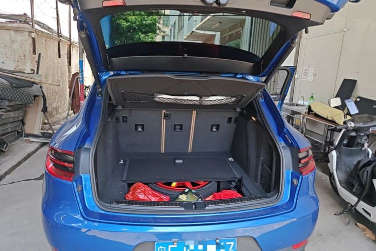 Used Porsche Macan 2017 Macan 2.0T Trunk