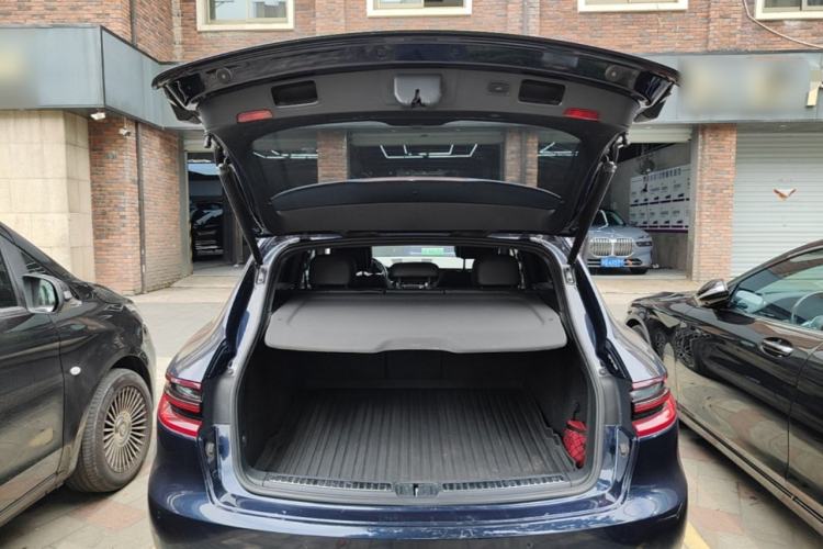 Used Porsche Macan 2017 Macan 2.0T Trunk
