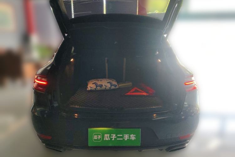 Used Porsche Macan 2017 Macan 2.0T Trunk