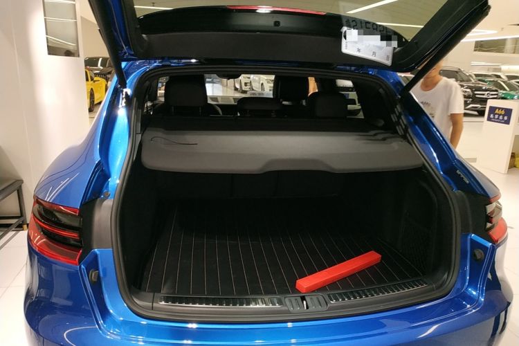Used Porsche Macan 2017 Macan 2.0T Trunk