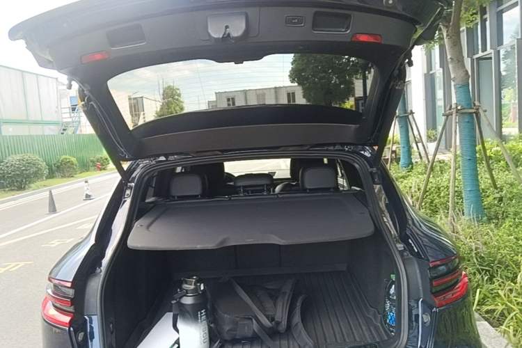 Used Porsche Macan 2017 Macan 2.0T Trunk