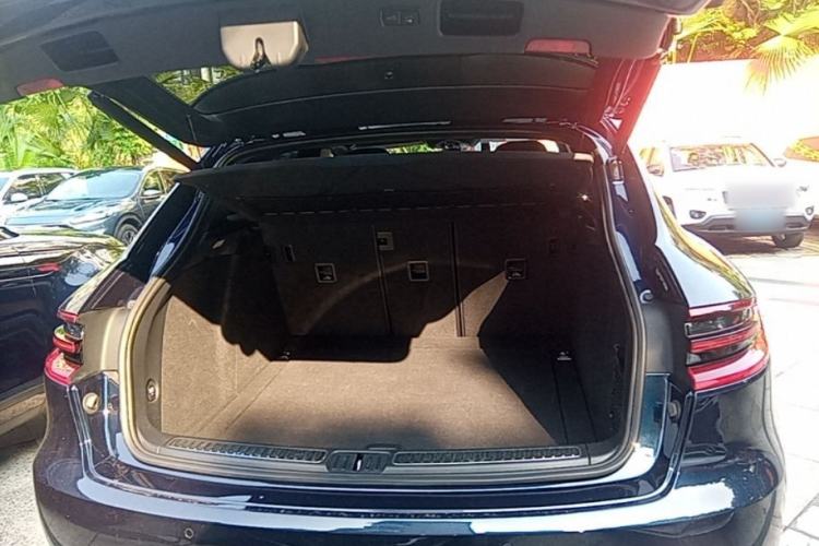 Used Porsche Macan 2017 Macan 2.0T Trunk