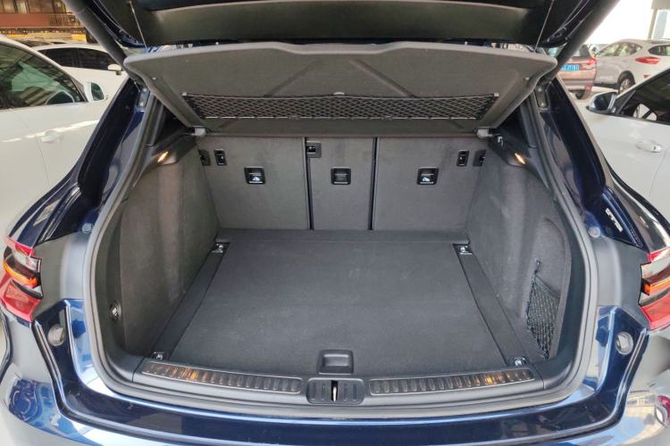 Used Porsche Macan 2017 Macan 2.0T Trunk