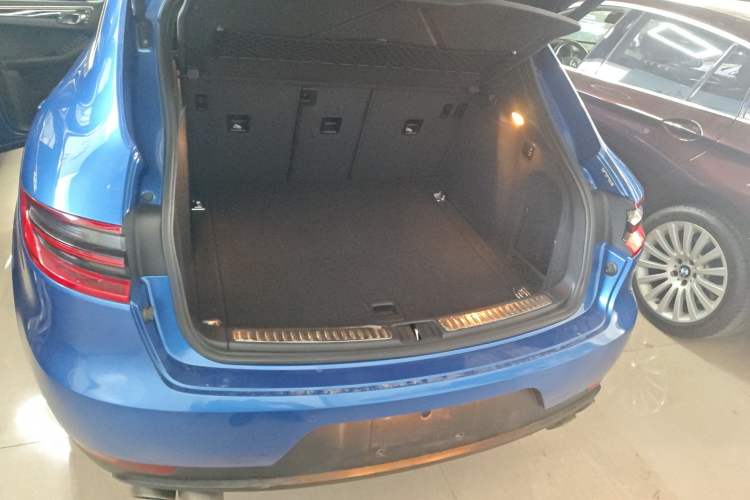 Used Porsche Macan 2017 Macan S 3.0T Trunk