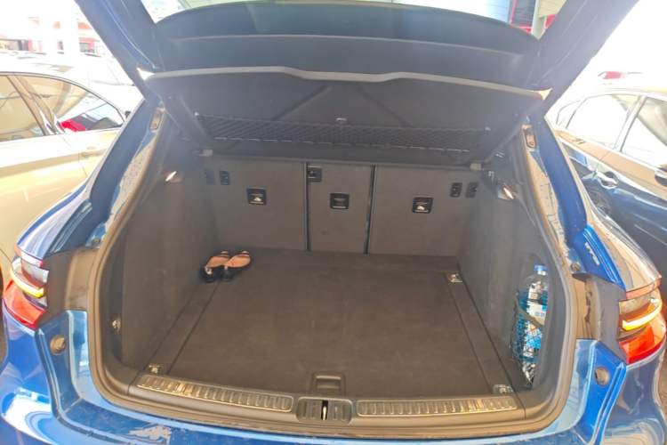 Used Porsche Macan 2017 Macan 2.0T Trunk
