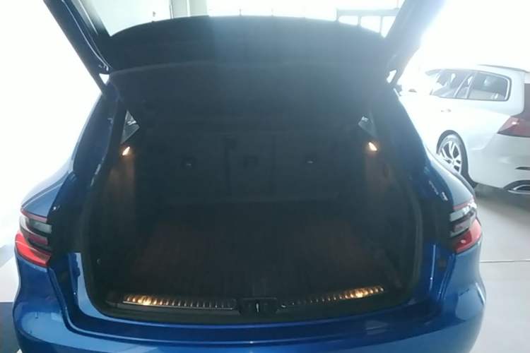 Used Porsche Macan 2017 Macan S 3.0T Trunk