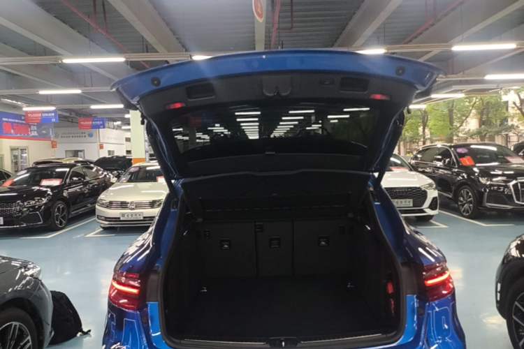 Used Porsche Macan 2017 Macan S 3.0T Trunk