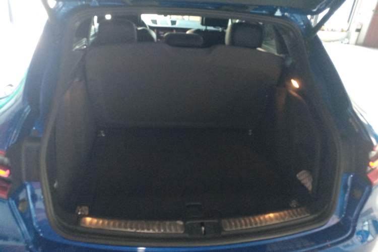 Used Porsche Macan 2017 Macan 2.0T Trunk