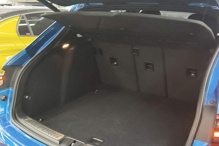 Used Porsche Macan 2017 Macan 2.0T Trunk