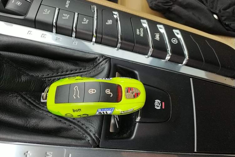 Used Porsche Macan 2017 Macan 2.0T Vehicle Key