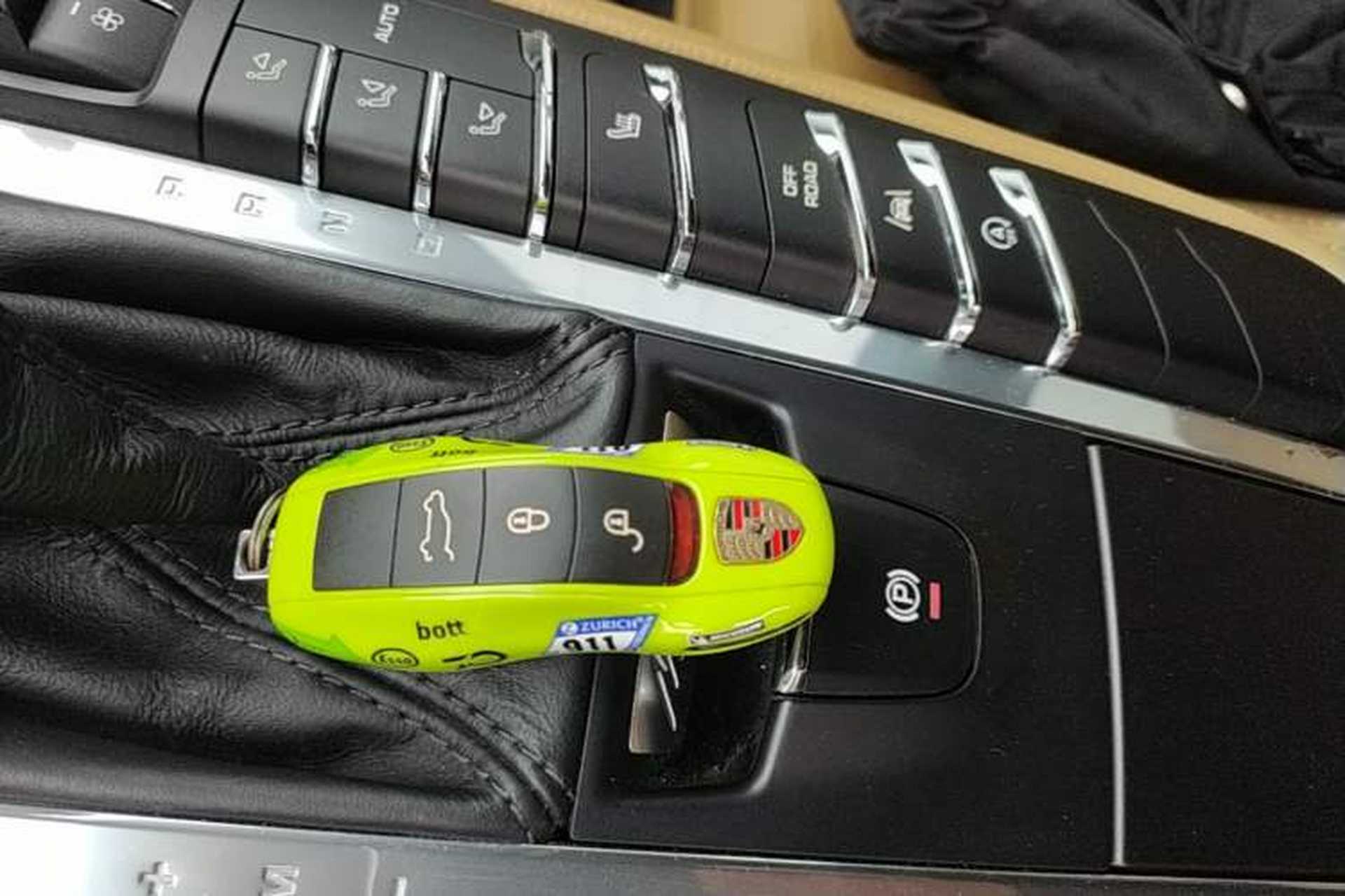 Used Porsche Macan 2017 Macan 2.0T Vehicle Key
