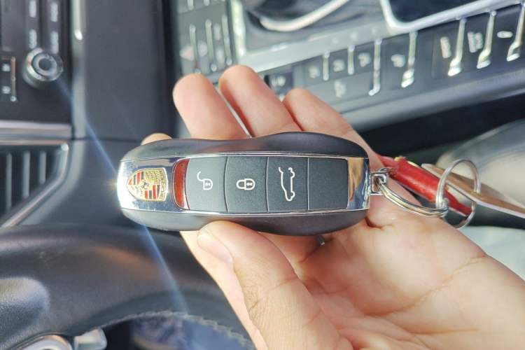 Used Porsche Macan 2017 Macan 2.0T Vehicle Key