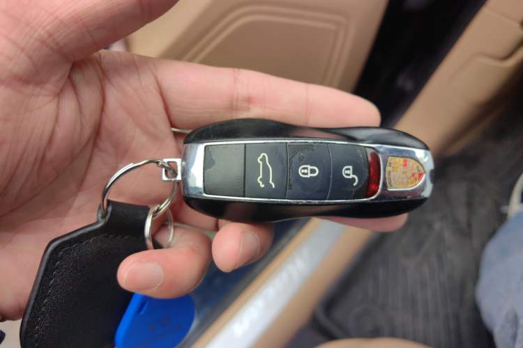 Used Porsche Macan 2017 Macan 2.0T Vehicle Key