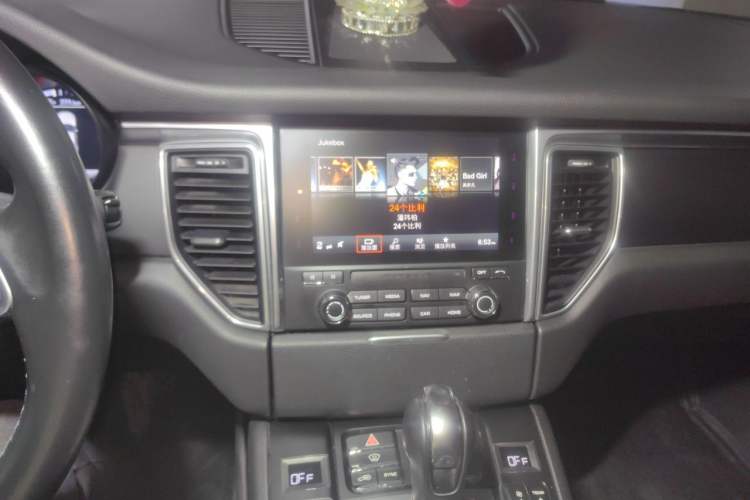 Used Porsche Macan 2017 Macan 2.0T Audio And AC Panel