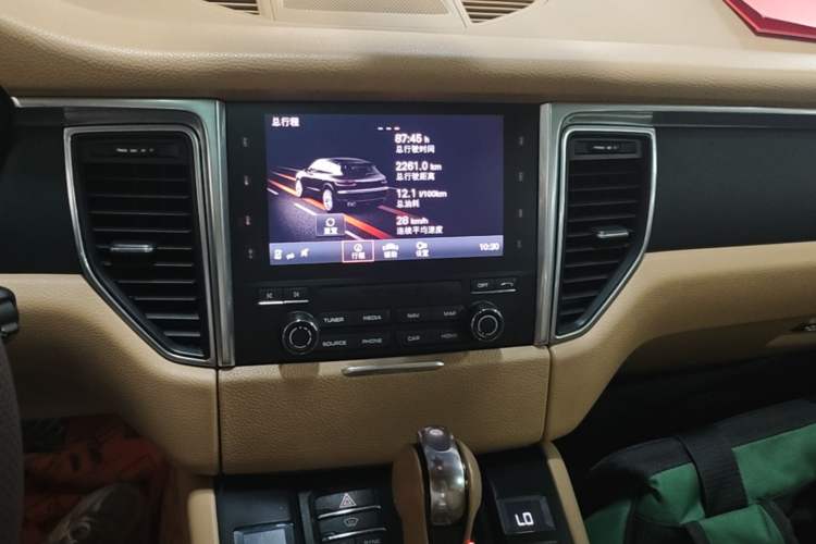 Used Porsche Macan 2017 Macan 2.0T Audio And AC Panel