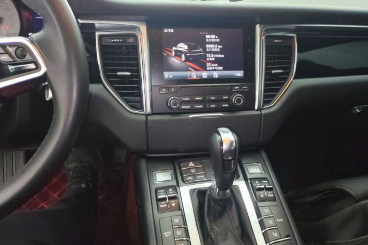Used Porsche Macan 2017 Macan S 3.0T Audio And AC Panel