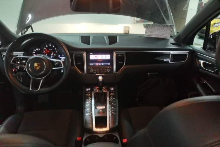 Used Porsche Macan 2017 Macan 2.0T Audio And AC Panel
