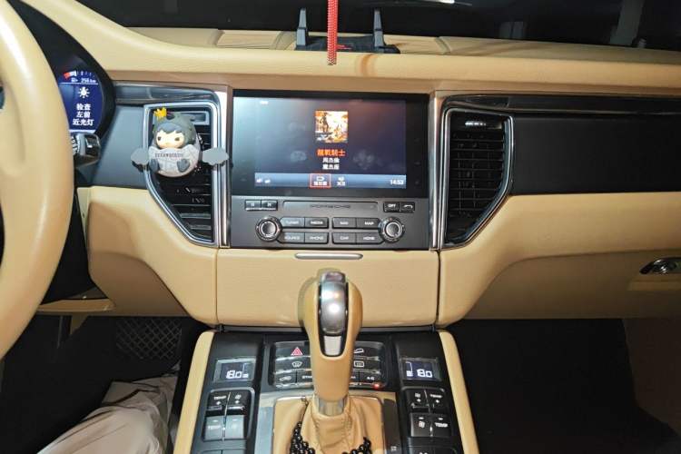 Used Porsche Macan 2017 Macan 2.0T Audio And AC Panel
