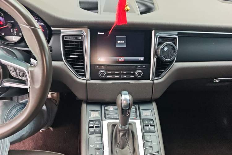 Used Porsche Macan 2017 Macan 2.0T Audio And AC Panel