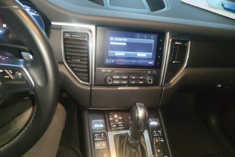 Used Porsche Macan 2017 Macan 2.0T Audio And AC Panel