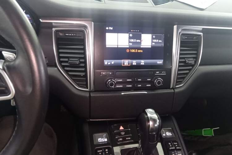 Used Porsche Macan 2017 Macan 2.0T Audio And AC Panel