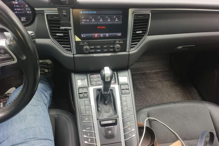 Used Porsche Macan 2017 Macan 2.0T Audio And AC Panel