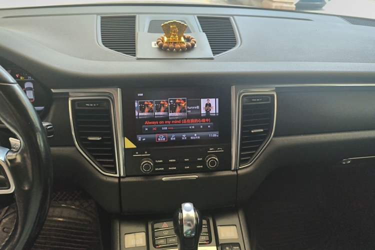 Used Porsche Macan 2017 Macan 2.0T Audio And AC Panel