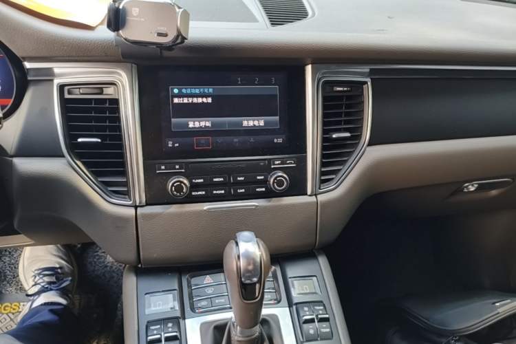 Used Porsche Macan 2017 Macan 2.0T Audio And AC Panel