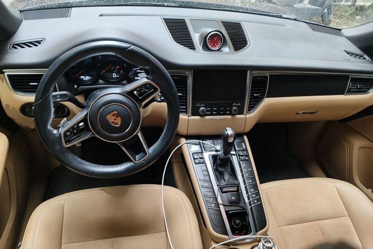 Used Porsche Macan 2017 Macan 2.0T Center Console