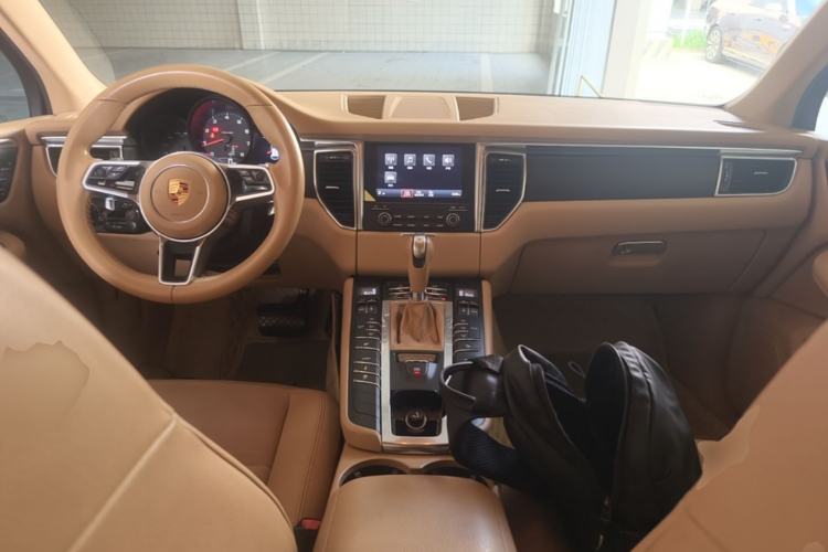 Used Porsche Macan 2017 Macan 2.0T Center Console