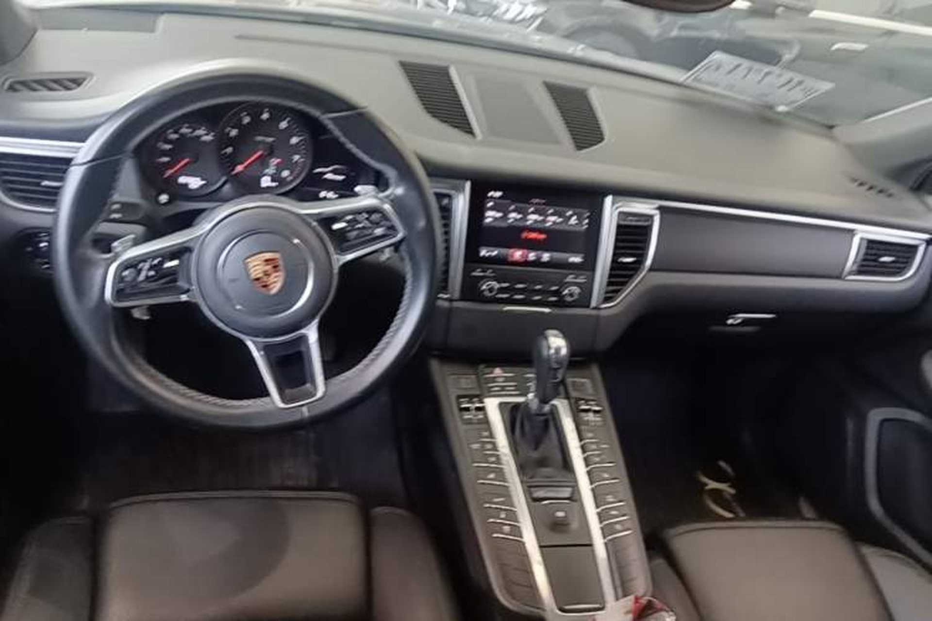 Used Porsche Macan 2017 Macan 2.0T Center Console