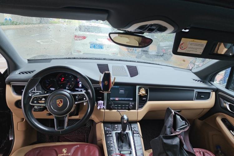 Used Porsche Macan 2017 Macan 2.0T Center Console