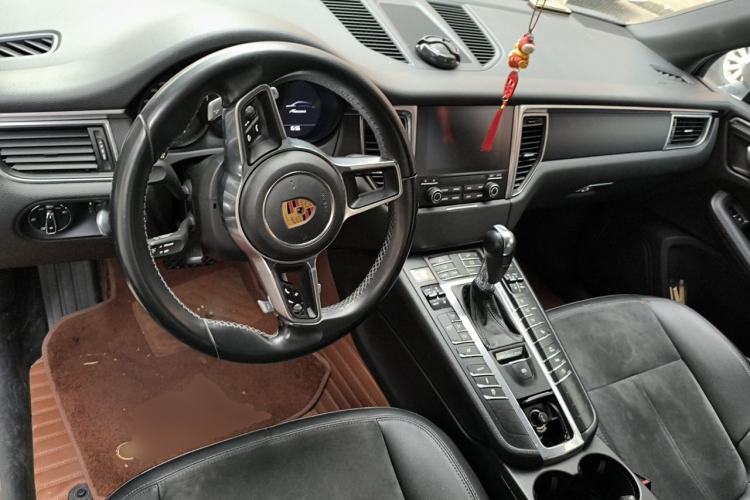 Used Porsche Macan 2017 Macan 2.0T Center Console