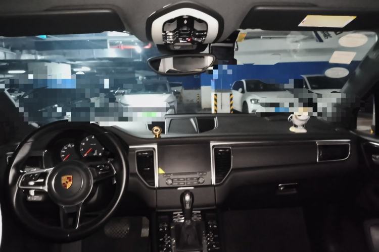 Used Porsche Macan 2017 Macan 2.0T Center Console
