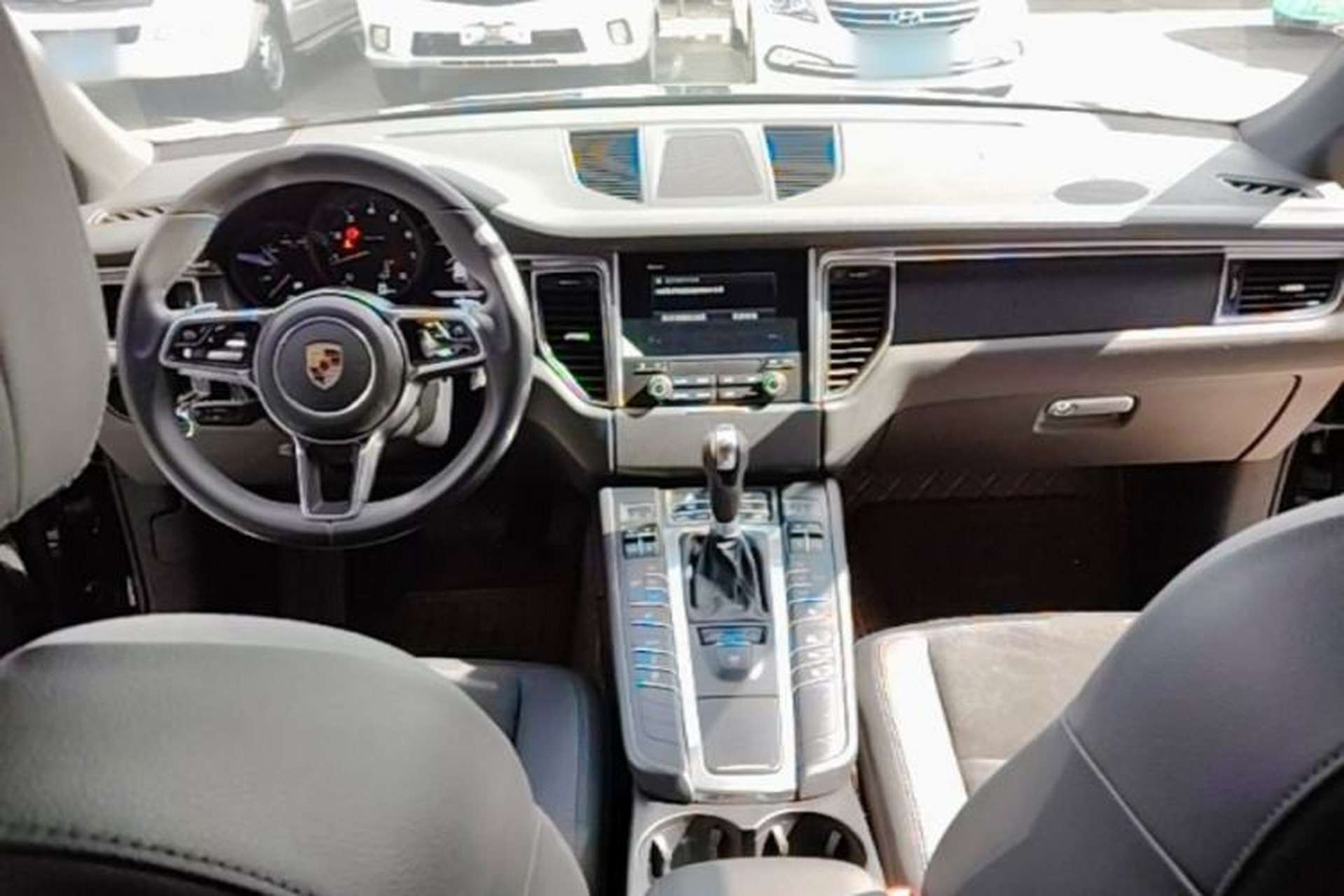 Used Porsche Macan 2017 Macan 2.0T Center Console