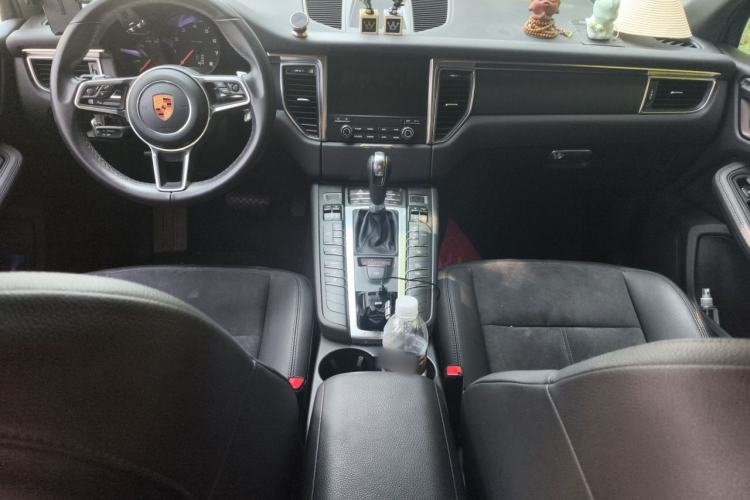 Used Porsche Macan 2017 Macan 2.0T Center Console