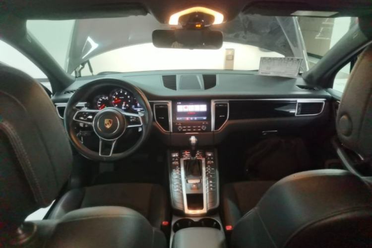 Used Porsche Macan 2017 Macan 2.0T Center Console