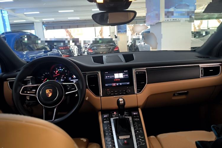 Used Porsche Macan 2017 Macan 2.0T Center Console