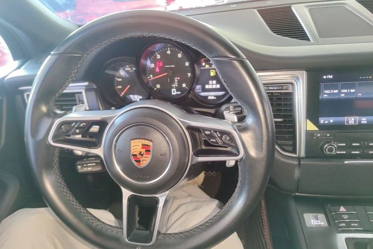 Used Porsche Macan 2017 Macan 2.0T Center Console