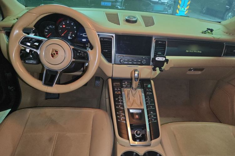Used Porsche Macan 2017 Macan 2.0T Center Console